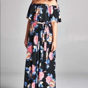 Plus Size Off Shoulder Maxi Dress, Black/Floral